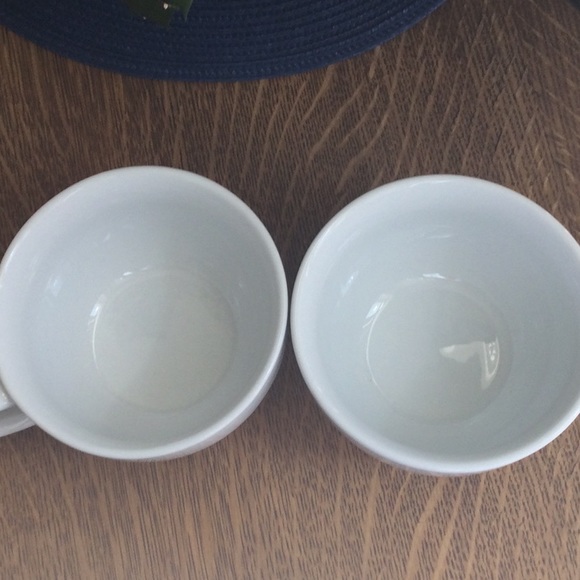 🌿2 Oversized Mugs🌿 - Picture 3 of 7